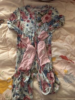 Posh peanut convetible pajamas